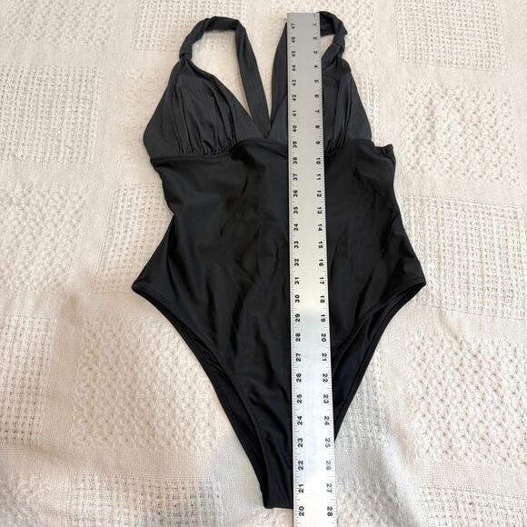Cupshe large v front strappy back one piece swimsuit SW 2642 - Picture 3 of 8